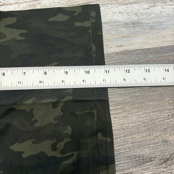 Spanx Look At Me Now Green Camouflage Womens Small Seamless Camo Yoga Leggings - Picture 5 of 10